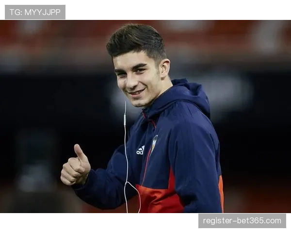 伊塔利亚诺佛罗伦萨技术流改革 伪边锋战术丰富控场手段