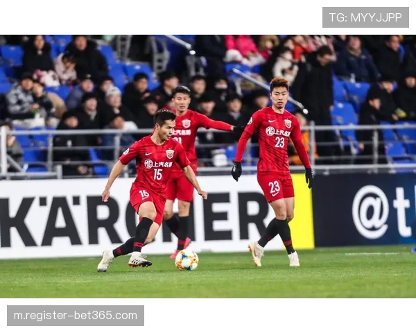 上海海港伤病潮致中场失控 茹萨离队后腰屏障缺失暴露防守体系漏洞